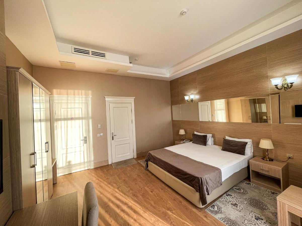 Nobel Hotel Baku Exteriör bild