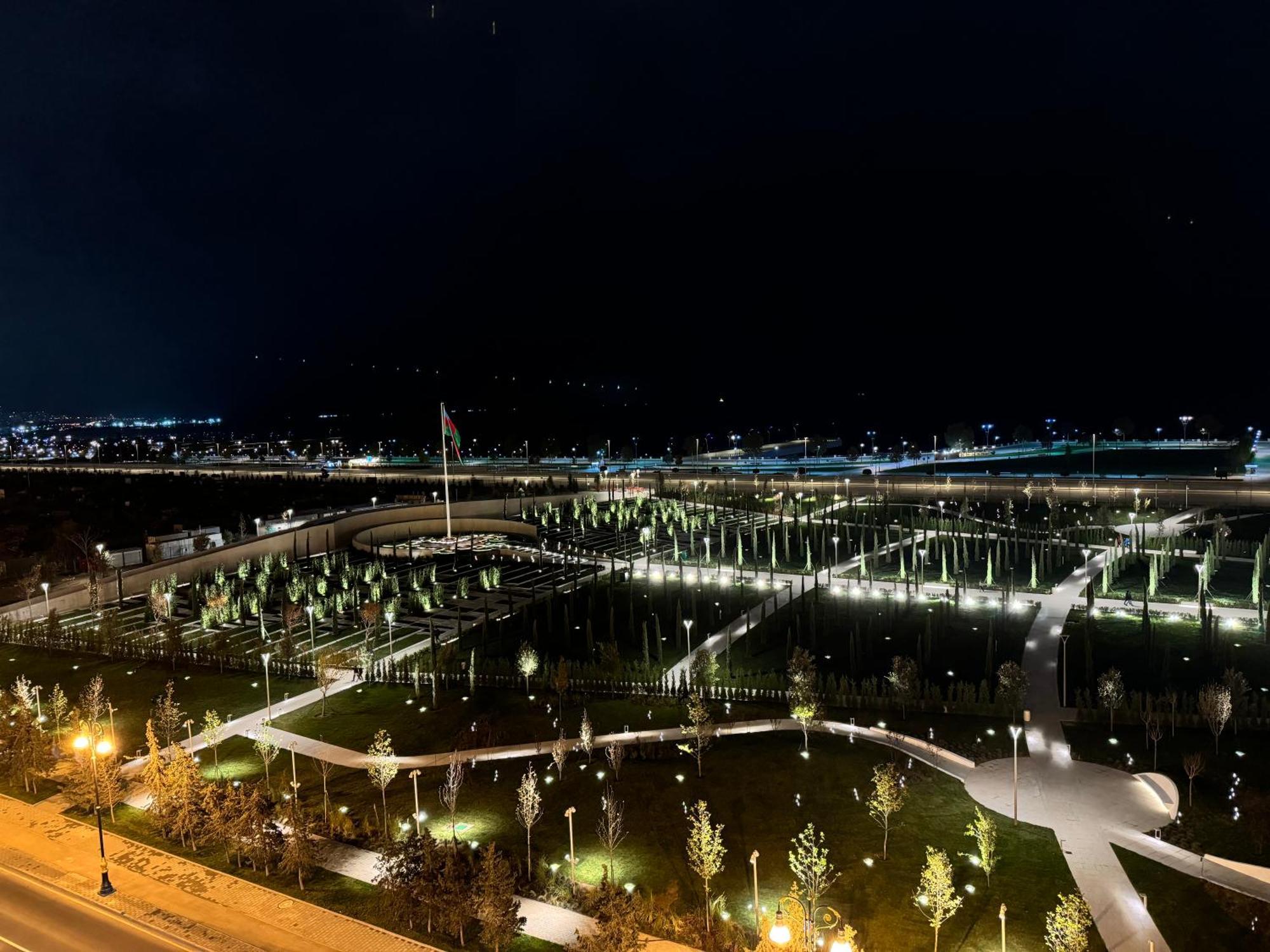 Nobel Hotel Baku Exteriör bild