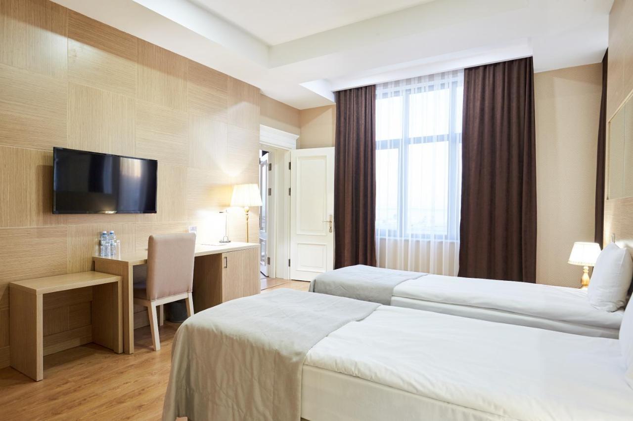 Nobel Hotel Baku Exteriör bild