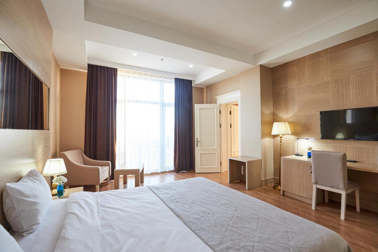 Nobel Hotel Baku Exteriör bild