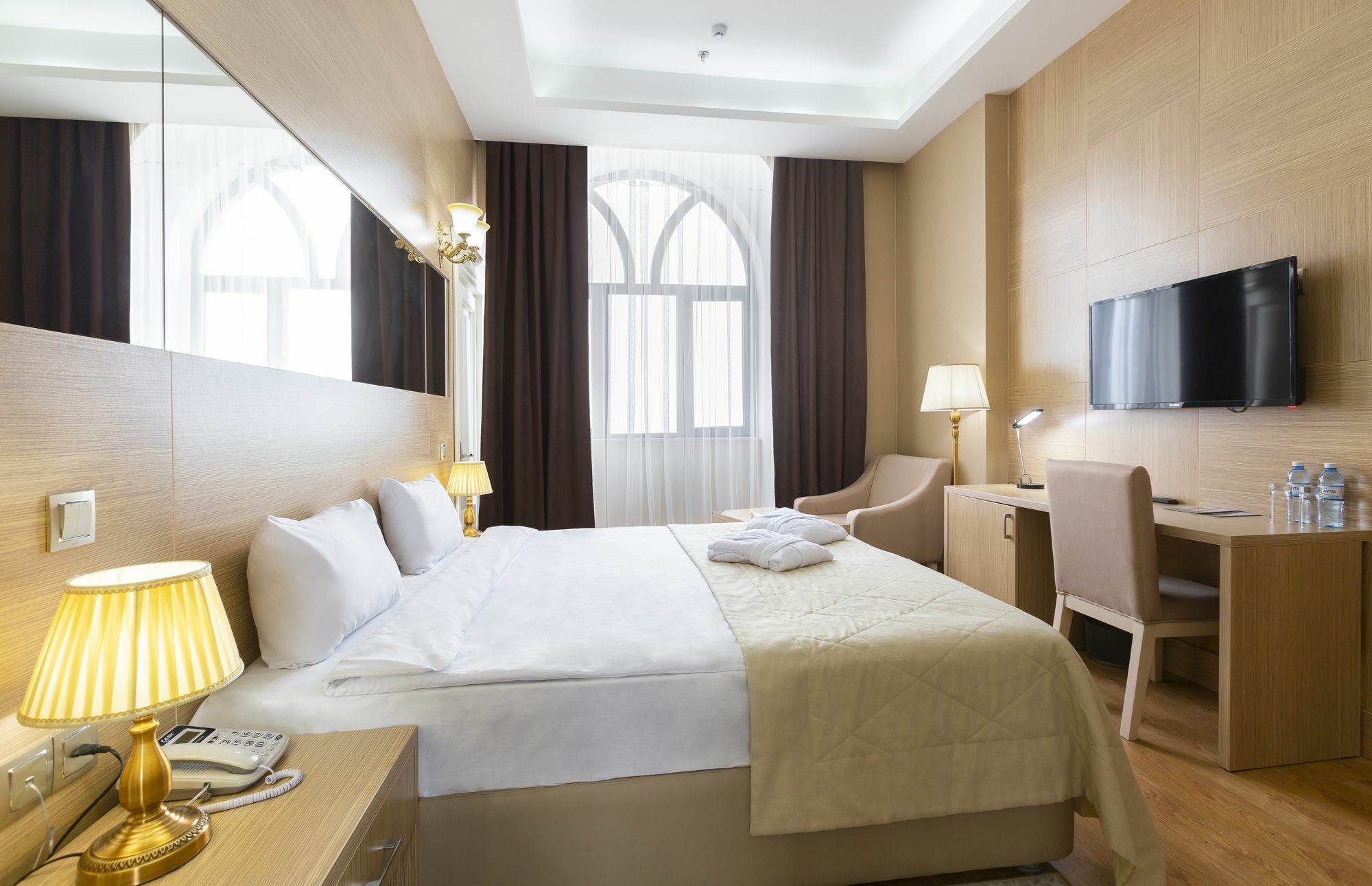 Nobel Hotel Baku Exteriör bild